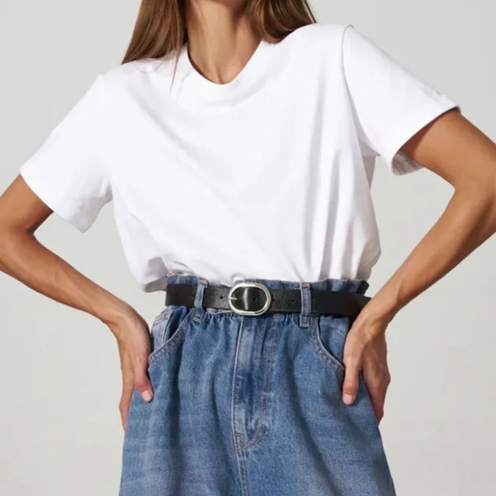 Solid white T-Shirt Size Small